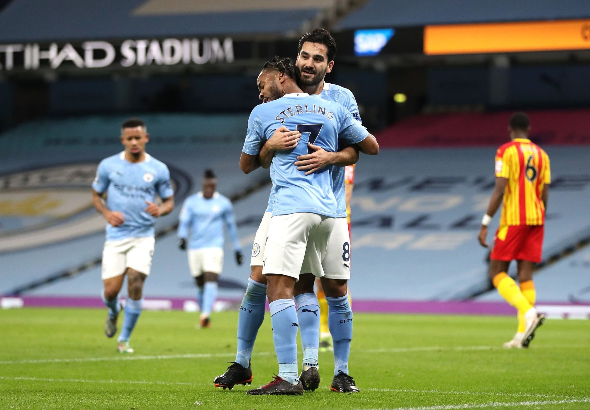 德拉富恩特:我感谢亚马尔的诚实;所有教练都想用最好的球员